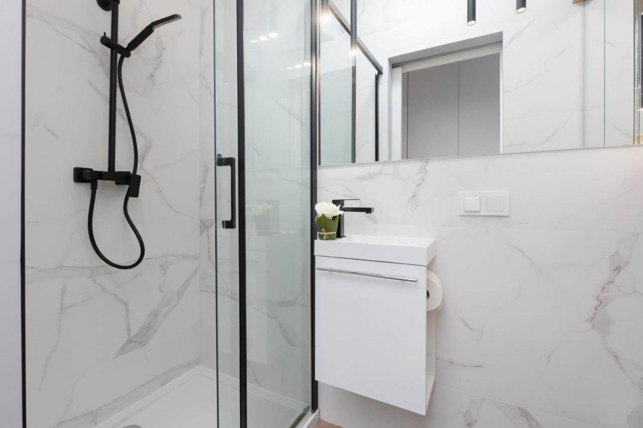 Warsaw Mokotów Apartment with 2 bedrooms by Renters Exterior foto